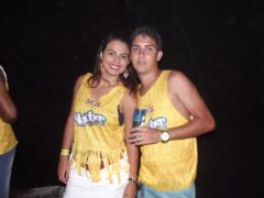 Oktober 10 Anos